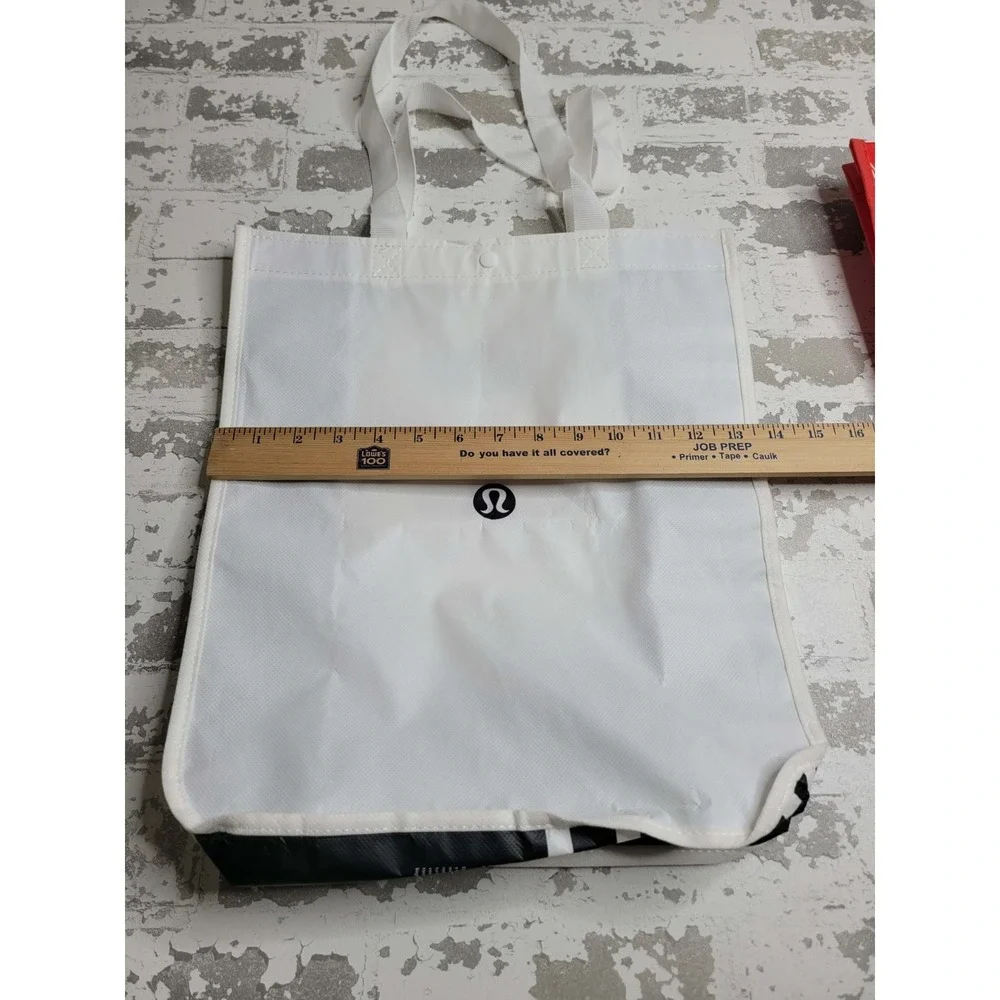 Lululemon Large Reusable Bags Set of 2 White and‎ Red